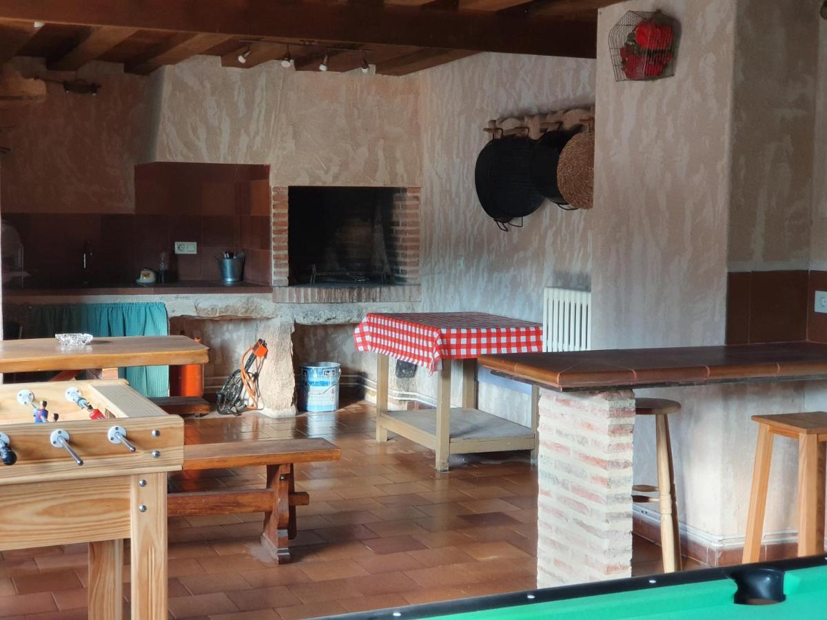 La Fuente Del Poval Guest House Caballar Exterior photo
